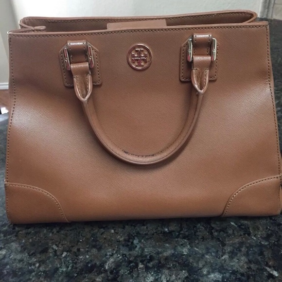 Tory Burch Handbags - Tory Burch Robinson tote